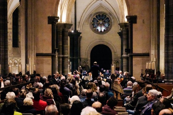 中国琵琶演奏家在伦敦举行音乐会