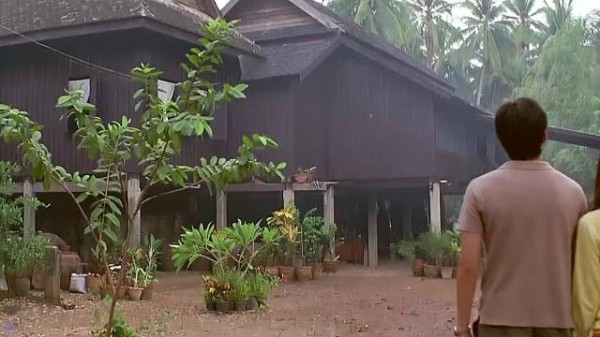 一口气看完整部恐怖片《恶魔的艺术2之邪降》