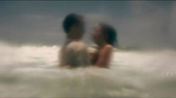 女子私奔荒岛遭遇伴侣暴力,揭露爱情真谛