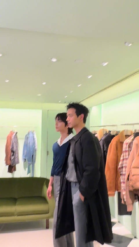 李现洪知秀同框出席活动