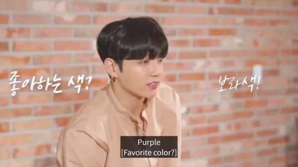 田柾国210124采访自曝想当司机，最爱紫色与披萨