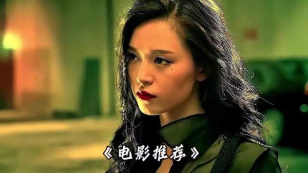 忍无可忍无须再忍，顶级杀手遭到劫匪搜身，结果对方悲剧了！惊险刺激