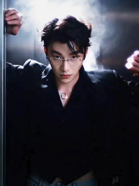 轧戏凭什么爆火？