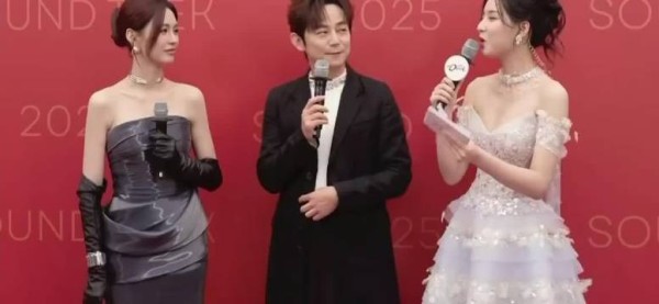 何炅回应直播要求称是分内工作