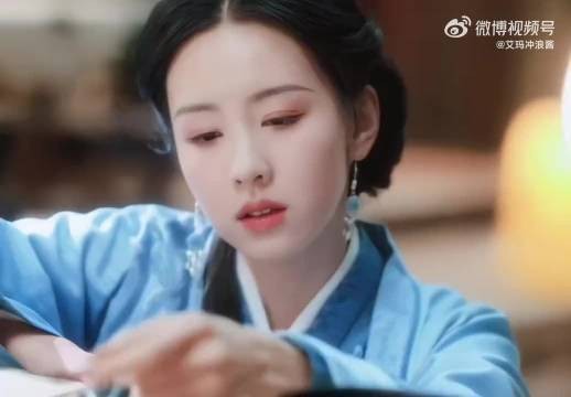 陈都灵全妆演绎虚弱感，演技获赞华山论剑