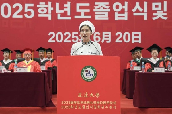 马年春晚邀请“好好吃饭”阿姨!致敬凡人微光,是春晚最好的“节目”之一