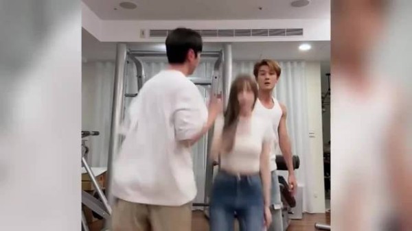 都老大不小了，复合也正常，别太窥探人家隐私，等官宣就好了