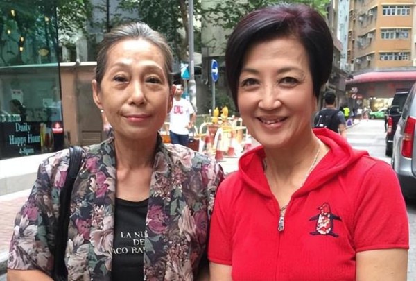 72岁著名女星住养老院，被2个子女弃养，脑出血留下后遗症