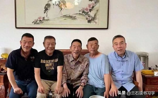 杨少华长子杨威：还爸爸94岁没了，留什么财？我72喊爸爸一路走好
