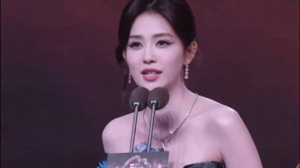 内娱同桌，又见面了，两位不考虑合作一部剧嘛！