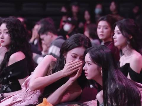 孟子义周也演我上学和前后桌聊天