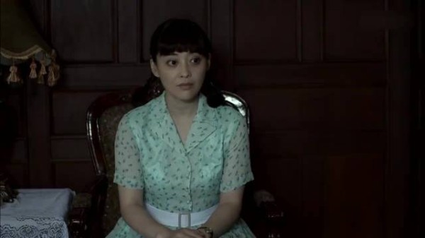 父母爱情:团长表面老实,知道安杰对他有好感,故意动手动脚