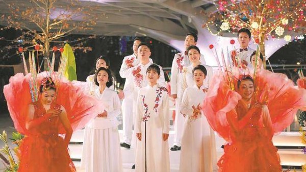 策马扬鞭向未来，2026蓉港新春晚会播出