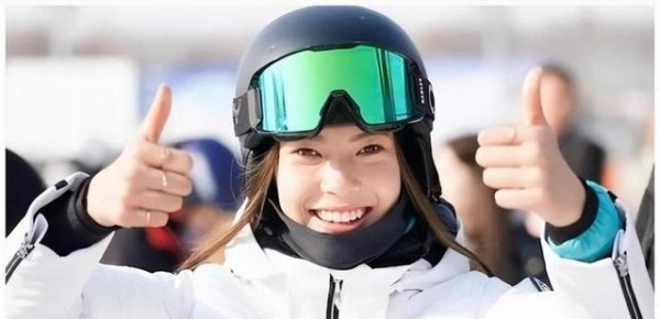 谷爱凌勇敢面对美国攻击:街头遭殴、宿舍闯入,她展现了真实的勇气与坚持