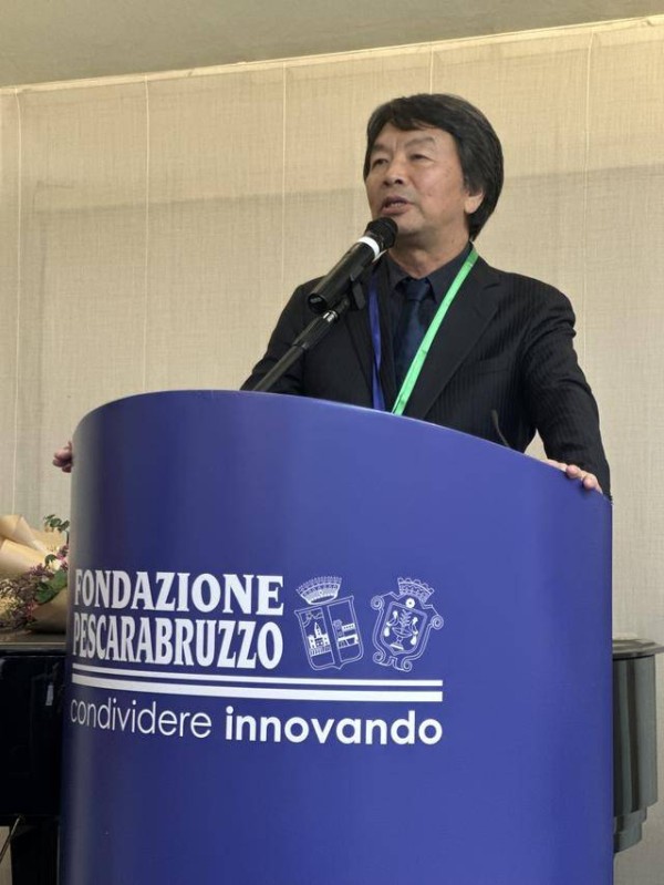 作家刘震云获意大利国际南北文学奖