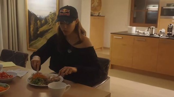 谷爱凌三餐不离米饭,随身携带小饭锅