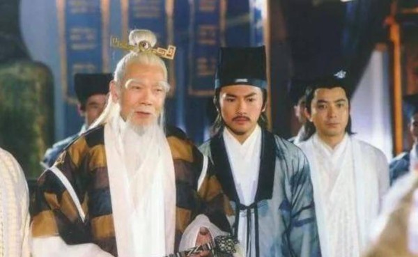 王重阳、周伯通、张三丰谁更强?把三人的名字连起来看,你就懂了