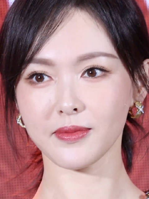 唐嫣状态年轻明媚引关注