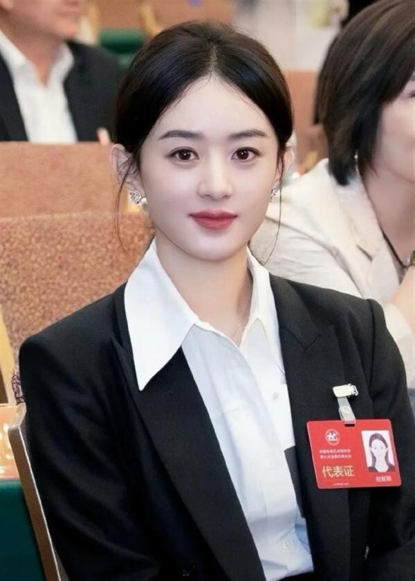 离婚5年后,47岁冯绍峰官宣喜讯,赵丽颖做法给离婚夫妻提了个醒