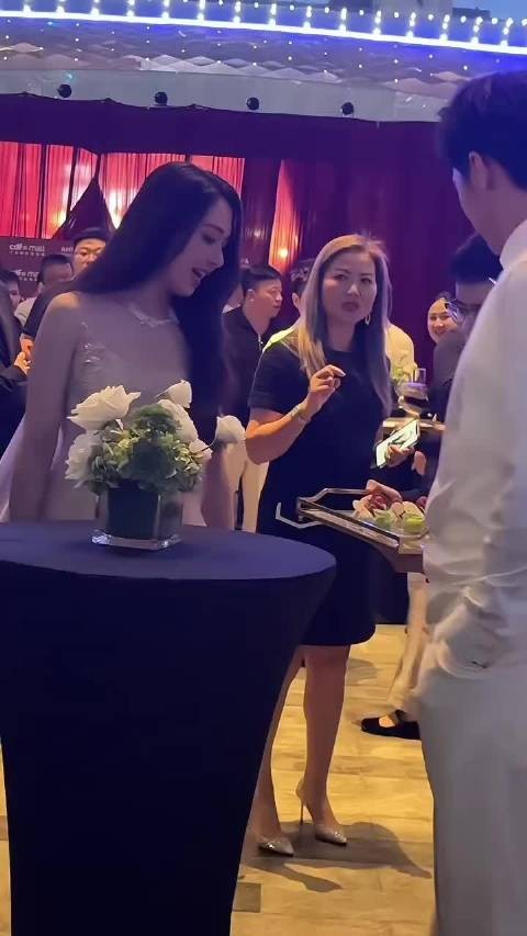 郭碧婷向佐时装周相遇后相恋,向太撮合成全姻缘