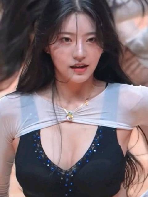 当拉拉队脱下马甲，火力全开