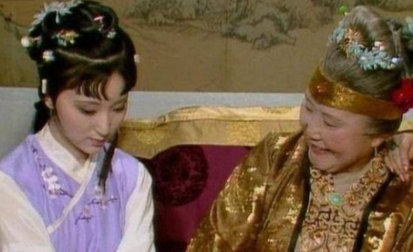 难怪红楼梦问世被禁，你看林黛玉原型是谁？牵出清宫四大疑案之一