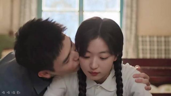 方穆扬费霓假戏真做,夫妻身份谈恋爱