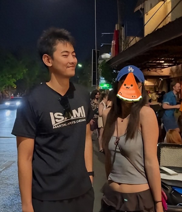 和阚清子分手7年后，纪凌尘与外国女友近况曝光，原来早有预兆