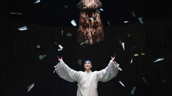 如何看待越剧《苏东坡》引发的争议？