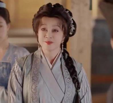 75岁刘晓庆演少女进宫选秀,被王爷一眼看中! 网友直呼太牛逼!