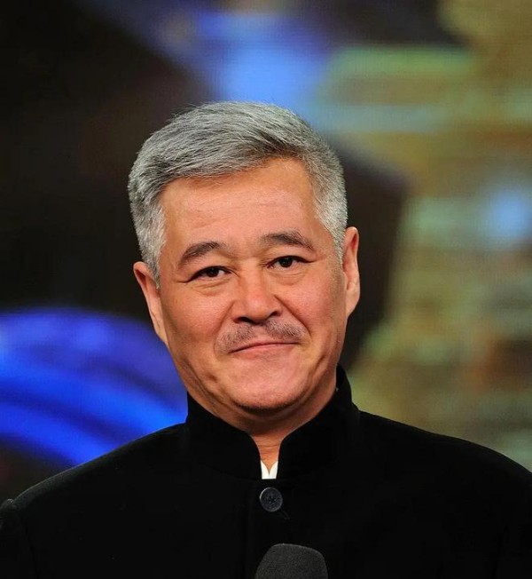 球球回应接班赵本山:自己不适合娱乐圈,之前拍戏被爸爸骂惨了