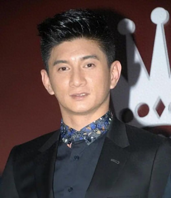 结婚10年0互动，吴奇隆刘诗诗的默不作声，答案早已不言而喻