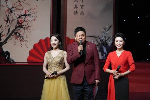 非遗相声大会圆满闭幕，小剧场演员出彩，著名捧哏成功转型