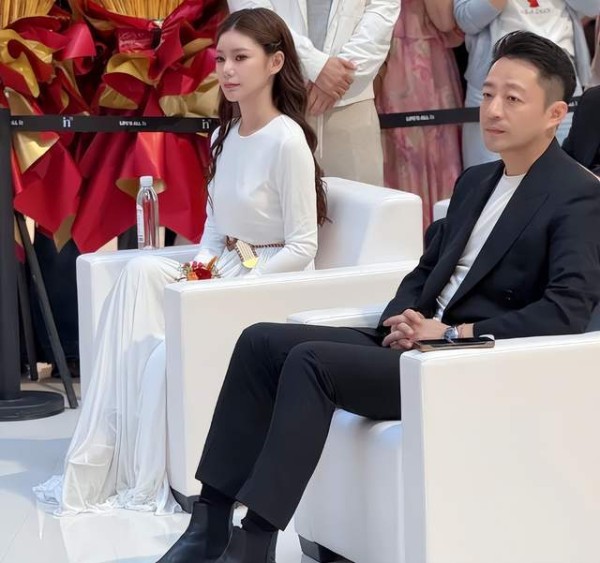 马筱梅对大S儿女视如己出，兰姐夸儿媳大方懂事，小S老公上热搜