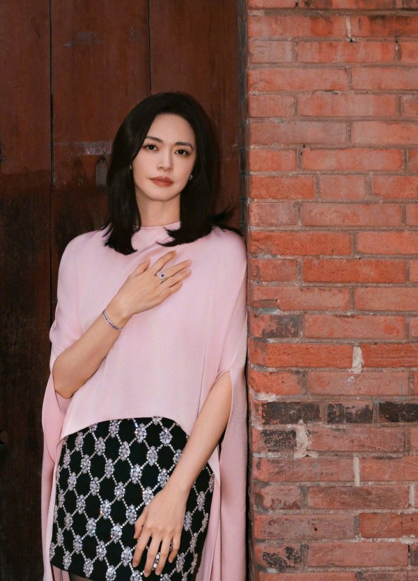 姚晨官宣离婚：夫妻共同发布声明 已离婚多年