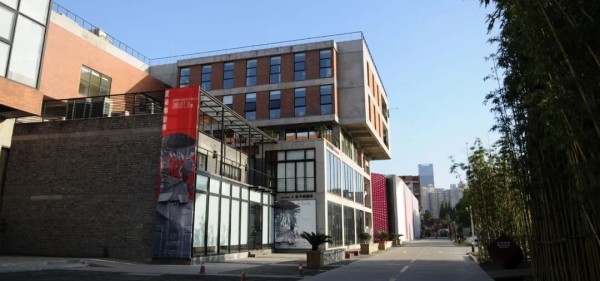 大众艺术与城市更新双向赋能的上海范式