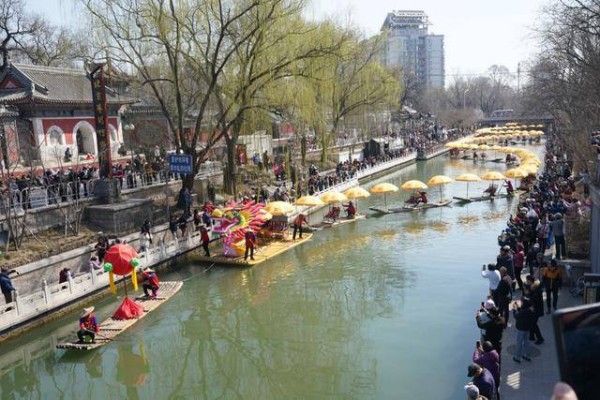 二月二龙抬头，广西阳朔非遗“金龙巡游”游进北京长河