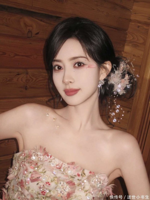 蕙质兰心孟子义：沉鱼落雁，闭月羞花。倾国倾城，人间绝色！