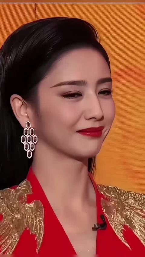 魅力女神佟丽娅 ,这气质优雅大气