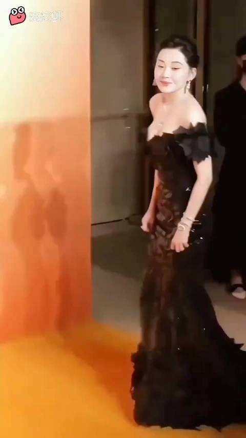 许晴快60了啊,真的顶