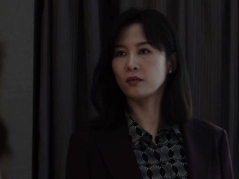 朱颜曼滋新剧演绎双面角色，情绪切换引期待