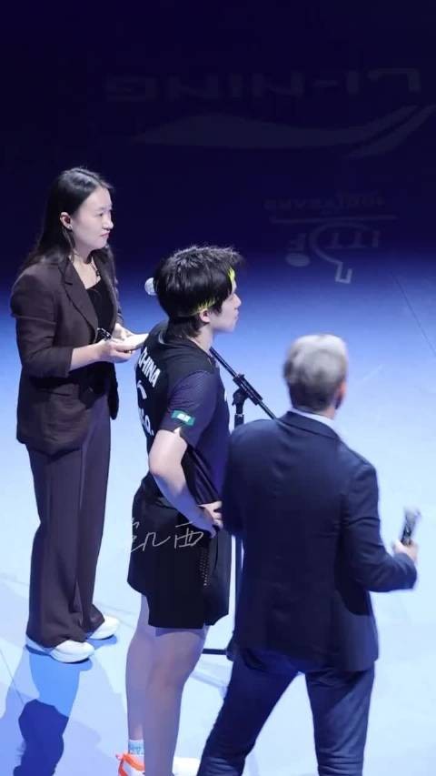 王楚钦比赛突发干呕,师娘芦璐心疼落泪