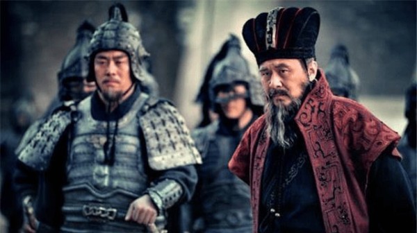 原创《三国演义》中曹操刺杀董卓,为何会失败?主要原因有2个