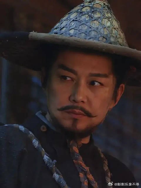 这可是大名鼎鼎的萧武阳，一招一式都是王者气场！