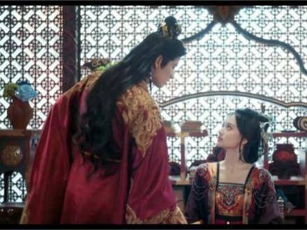 心尖微颤，却稳稳落定！ 一笑随歌