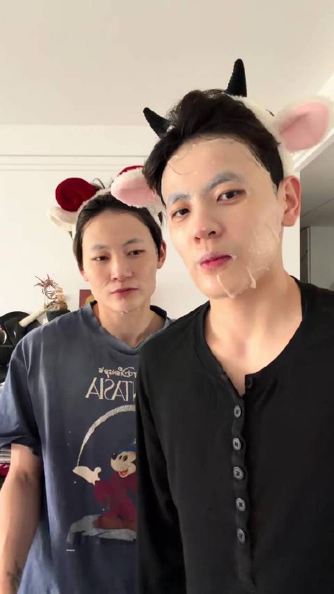 我的姐姐妹妹就这样在平凡的一天拯救我 Yic和Ysy天下第一好 不接受任何反驳