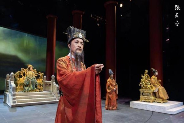 宝安有戏 | 话剧《张居正》首次登陆深圳，冯远征率剧组赴前海采风