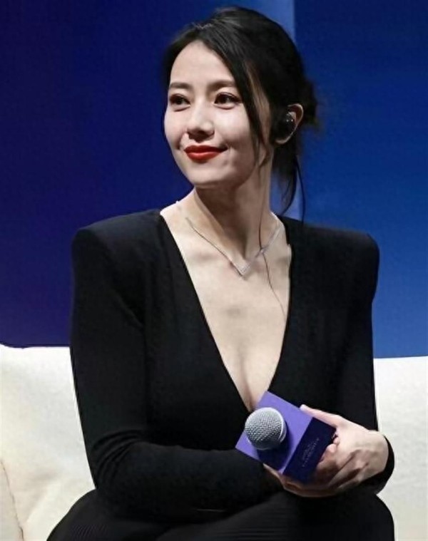 耗高圆圆5年，又拖瞿颖11年，一句不婚主义，成了最好的挡箭牌？