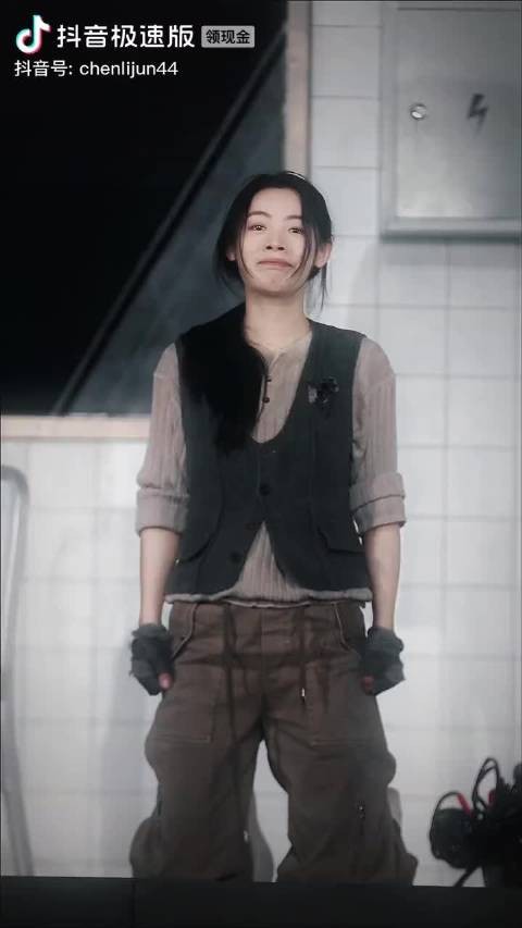 陈丽君凭《我的大观园》获文华奖，多元角色展现演技突破