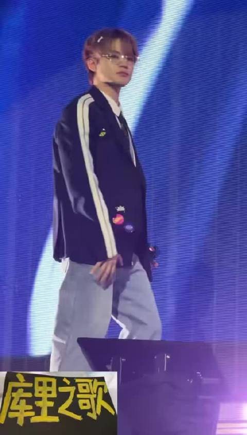 钟辰乐余宇涵畅聊库里追星经历